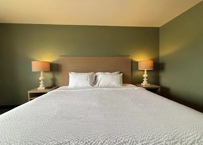 Travelodge By Wyndham Atlanta, Illinois